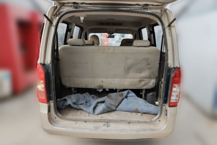 Used Wuling Rongguang V 2018 1.5L Standard Version Trunk