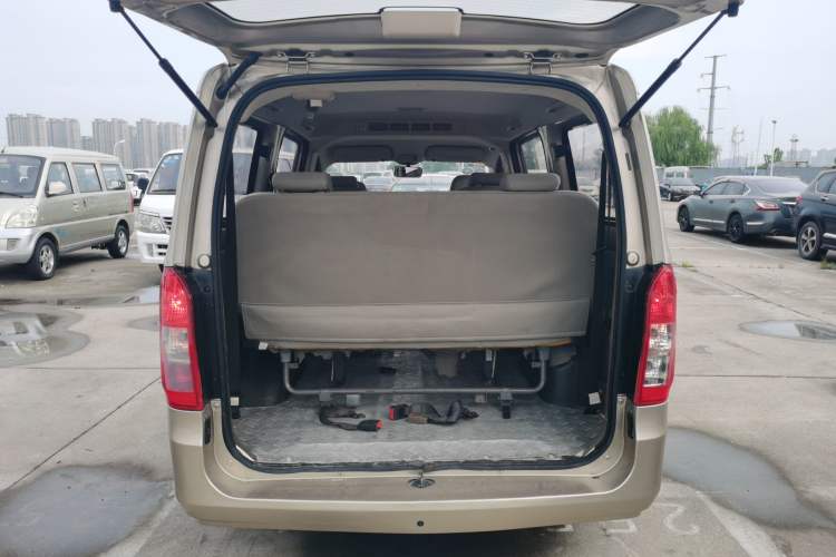 Used Wuling Rongguang V 2018 1.5L Standard Version Trunk