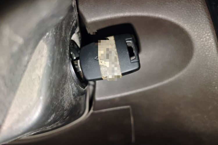 Used Wuling Rongguang V 2018 1.5L Practical Version Vehicle Key