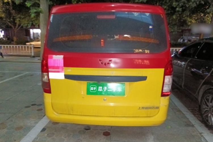 Used Wuling Rongguang V 2018 1.2L Practical Model Rear