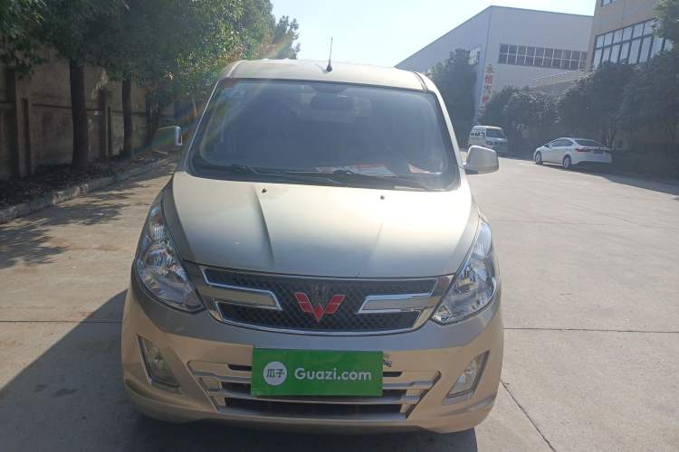 Used Wuling Rongguang V 2018 1.2L Standard Model Front