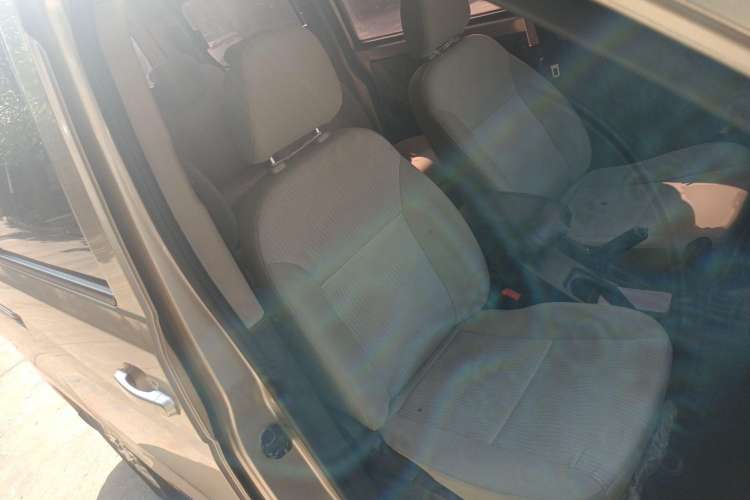 Used Wuling Rongguang V 2018 1.2L Standard Model Right Front Seat