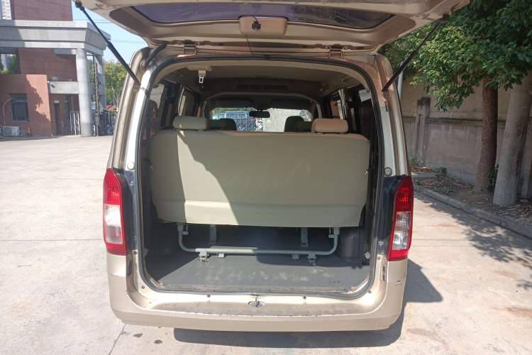 Used Wuling Rongguang V 2018 1.2L Standard Model Trunk