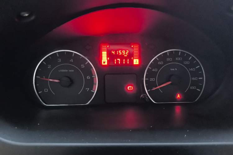 Used Wuling Rongguang V 2018 1.5L Practical Version Instrument Cluster