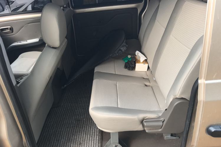 Used Wuling Rongguang V 2018 1.5L Practical Version Left Rear Seat