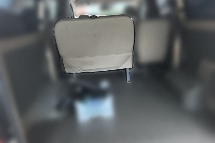 Used Wuling Rongguang V 2018 1.5L Practical Version Trunk