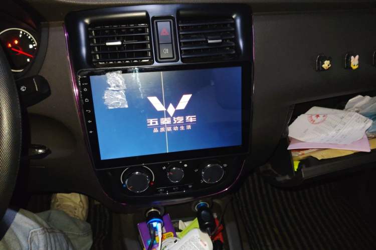 Used Wuling Rongguang V 2018 1.5L Standard Version Audio And AC Panel
