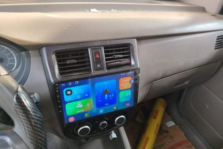 Used Wuling Rongguang V 2018 1.5L Practical Version Audio And AC Panel