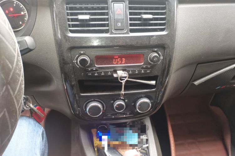 Used Wuling Rongguang V 2018 1.5L Standard Version Audio And AC Panel