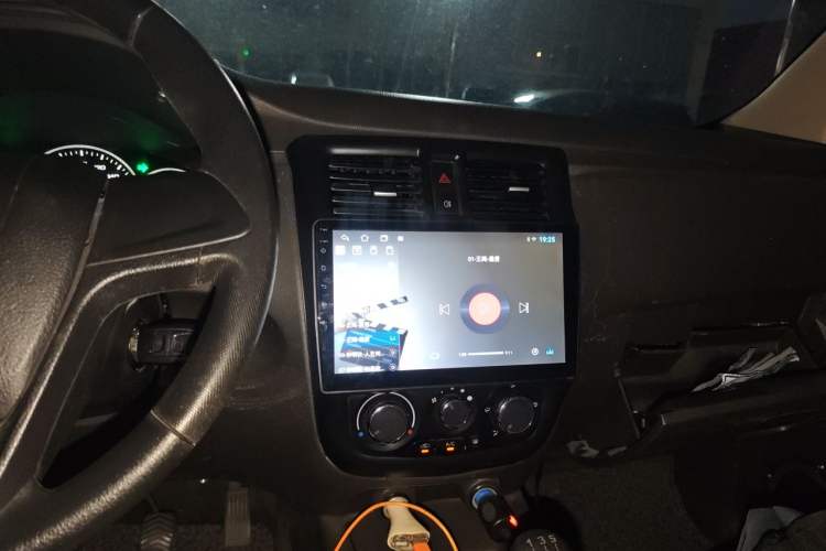 Used Wuling Rongguang V 2018 1.5L Standard Version Audio And AC Panel