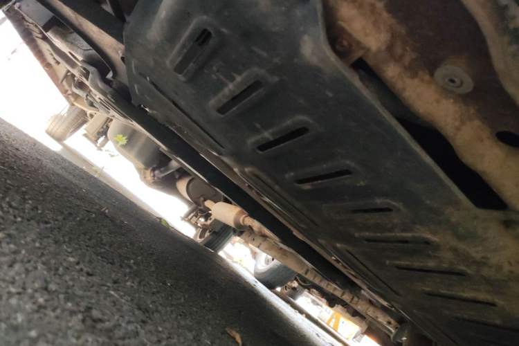 Used Wuling Rongguang V 2018 1.5L Practical Version Chassis Front