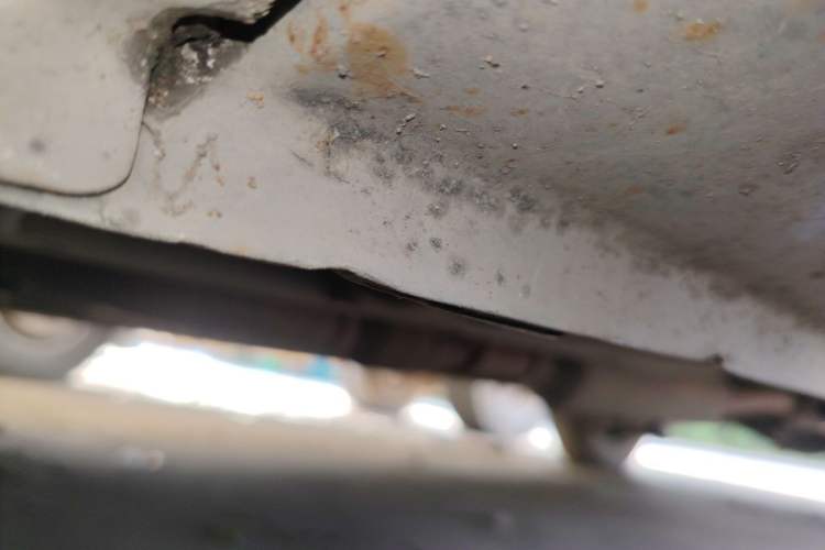 Used Wuling Rongguang V 2018 1.5L Practical Version Chassis Front Left