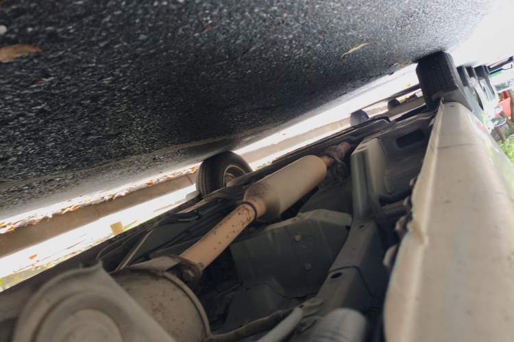 Used Wuling Rongguang V 2018 1.5L Standard Version Chassis Front Left