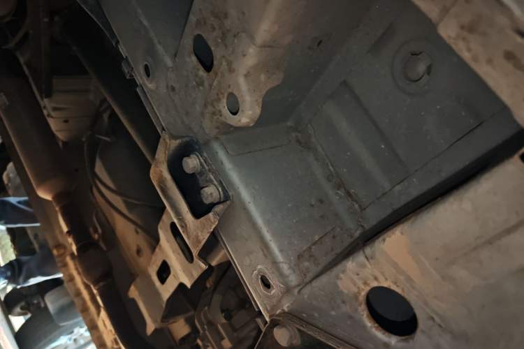 Used Wuling Rongguang V 2018 1.5L Standard Version Chassis Front Right