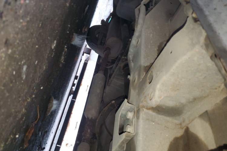 Used Wuling Rongguang V 2018 1.5L Practical Version Chassis Front Right
