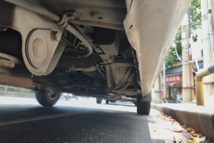 Used Wuling Rongguang V 2018 1.5L Standard Version Chassis Front Right