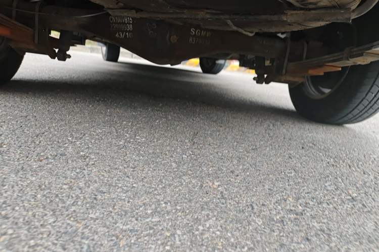 Used Wuling Rongguang V 2018 1.5L Practical Version Chassis Rear