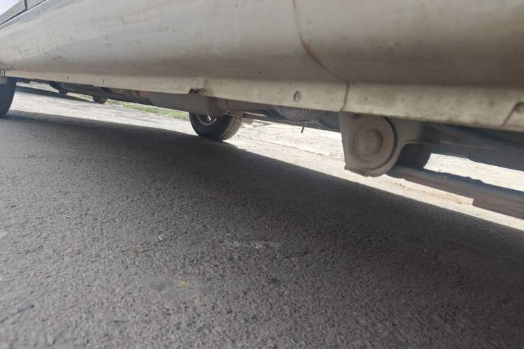 Used Wuling Rongguang V 2018 1.5L Standard Version Chassis Rear Left