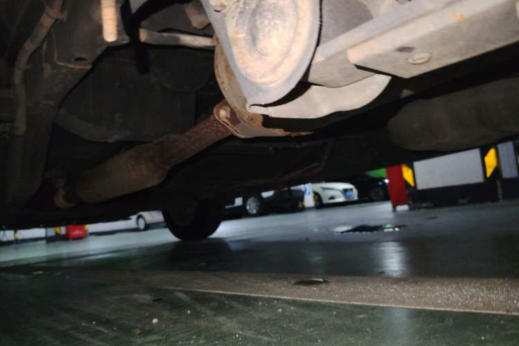 Used Wuling Rongguang V 2018 1.5L Standard Version Chassis Rear Left