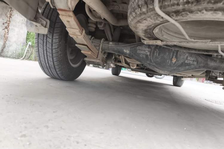 Used Wuling Rongguang V 2018 1.5L Standard Version Chassis Rear Left
