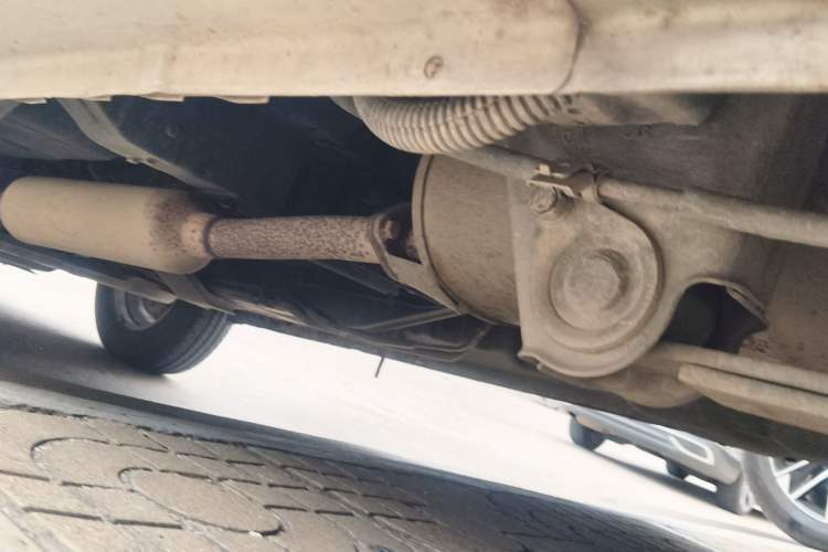 Used Wuling Rongguang V 2018 1.5L Standard Version Chassis Rear Left