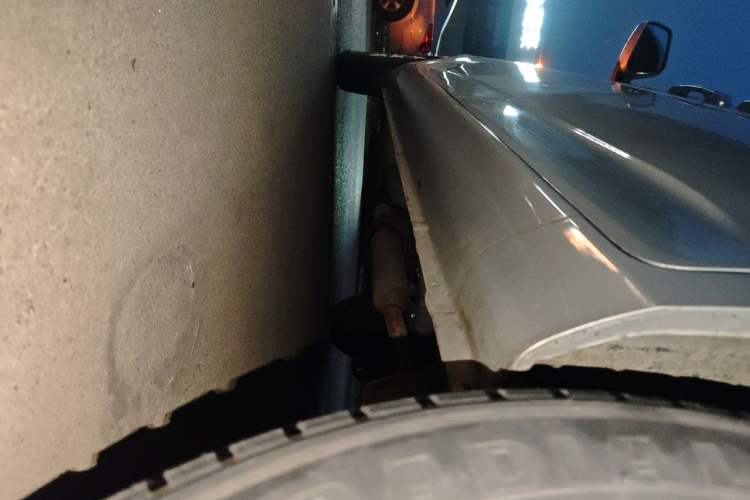 Used Wuling Rongguang V 2018 1.5L Standard Version Chassis Rear Left