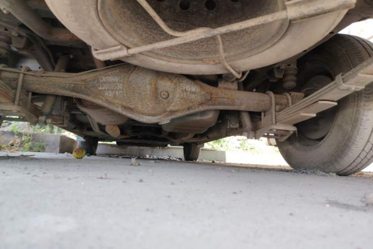 Used Wuling Rongguang V 2018 1.5L Practical Version Chassis Rear