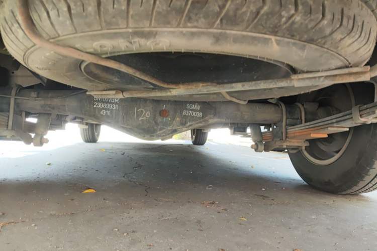 Used Wuling Rongguang V 2018 1.5L Standard Version Chassis Rear