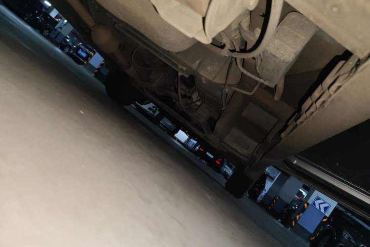 Used Wuling Rongguang V 2018 1.2L Practical Model Chassis Rear Right