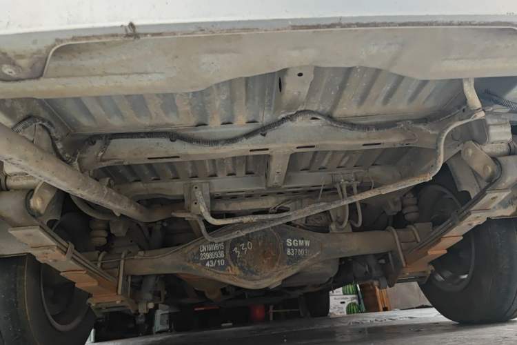 Used Wuling Rongguang V 2018 1.5L Standard Version Chassis Rear