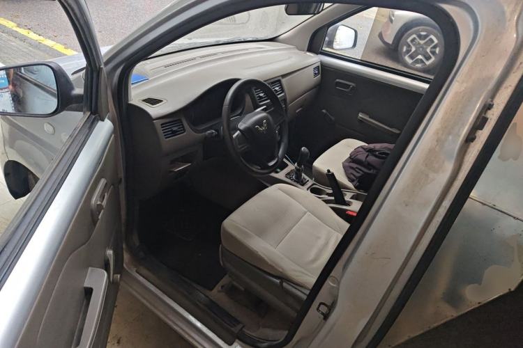 Used Wuling Rongguang V  Driver Seat
