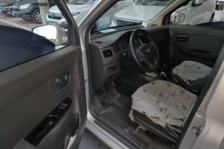Used Wuling Rongguang V 2018 1.2L Standard Model Driver Seat
