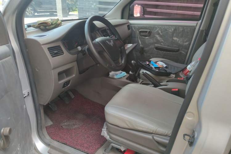 Used Wuling Rongguang V  Driver Seat