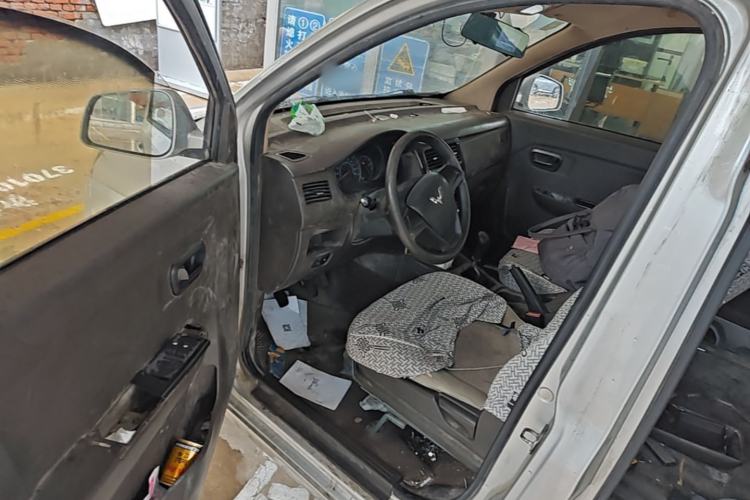 Used Wuling Rongguang V 2018 1.5L Standard Version Driver Seat