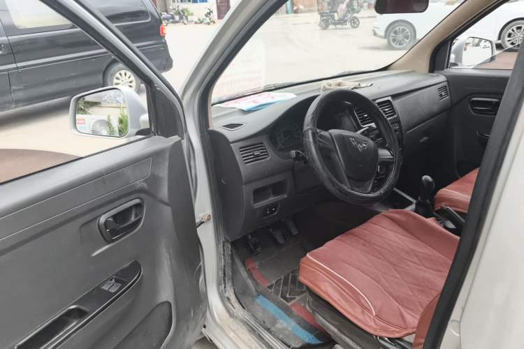 Used Wuling Rongguang V 2018 1.5L Standard Version Driver Seat