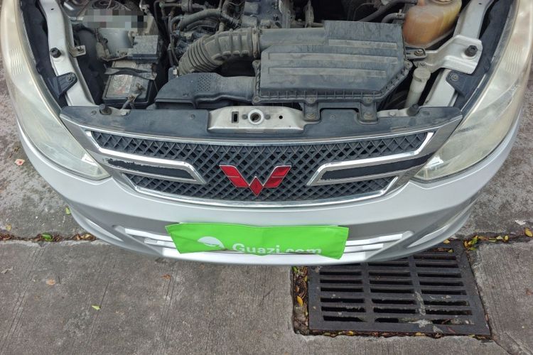 Used Wuling Rongguang V 2018 1.5L Standard Version Engine Bay