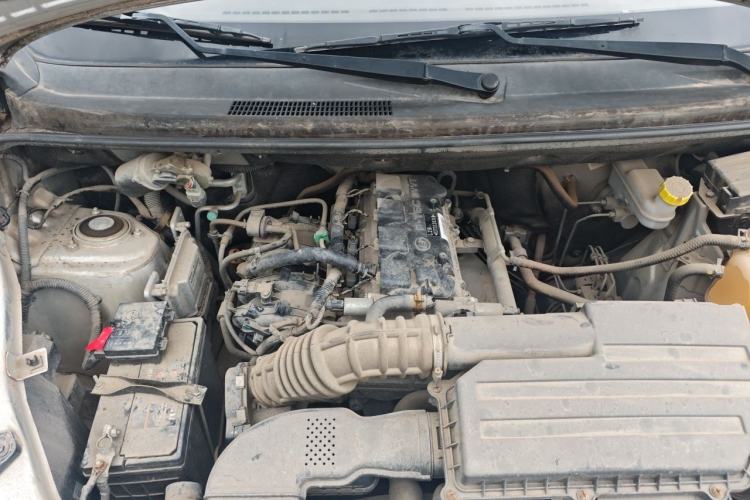 Used Wuling Rongguang V 2018 1.5L Standard Version Engine Bay