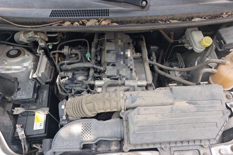 Used Wuling Rongguang V 2018 1.5L Standard Version Engine Bay