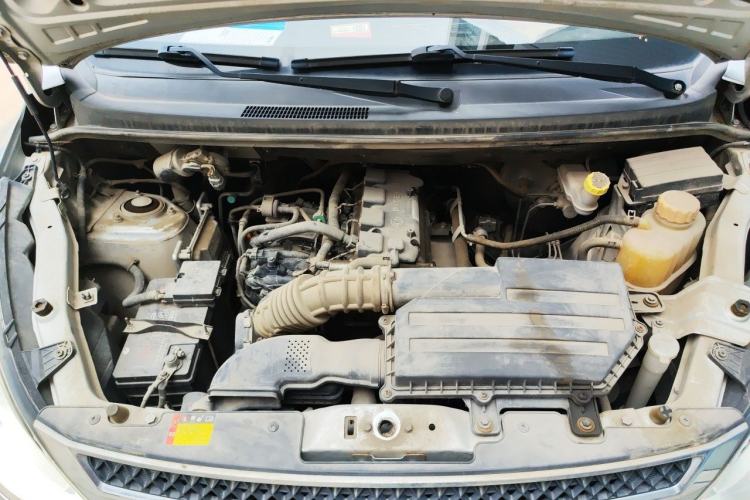 Used Wuling Rongguang V 2018 1.5L Standard Version Engine Bay