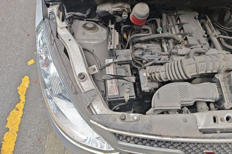 Used Wuling Rongguang V  Engine Bay Right