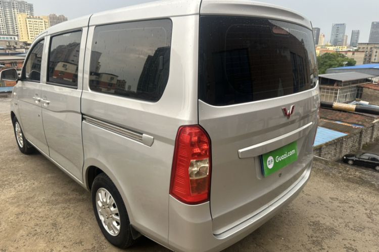 Used Wuling Rongguang V 2018 1.5L Standard Version Exterior 3