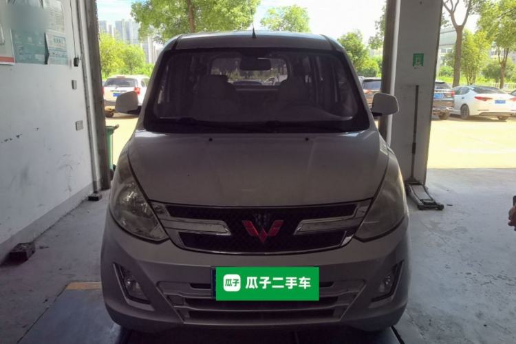 Used Wuling Rongguang V 2018 1.5L Standard Version Front