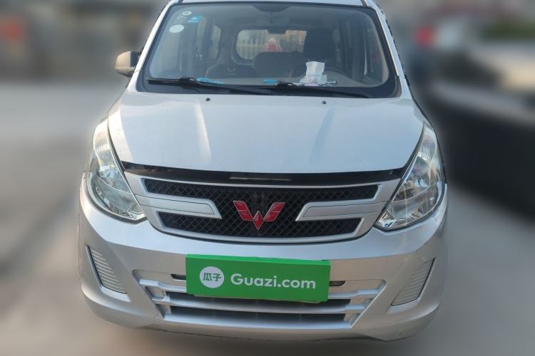 Used Wuling Rongguang V 2018 1.5L Practical Version Front