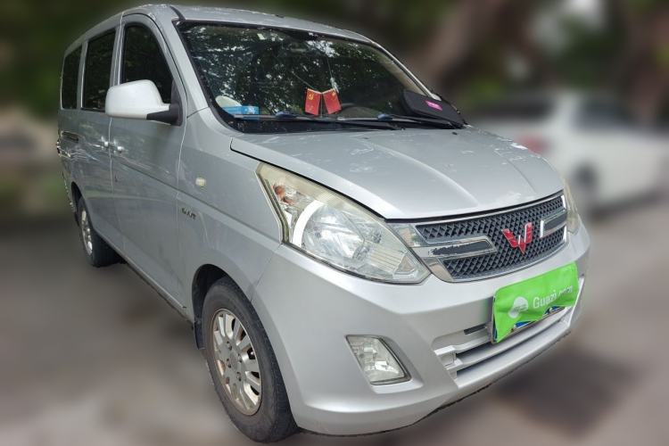 Used Wuling Rongguang V 2018 1.5L Standard Version Front Right 45 Deg