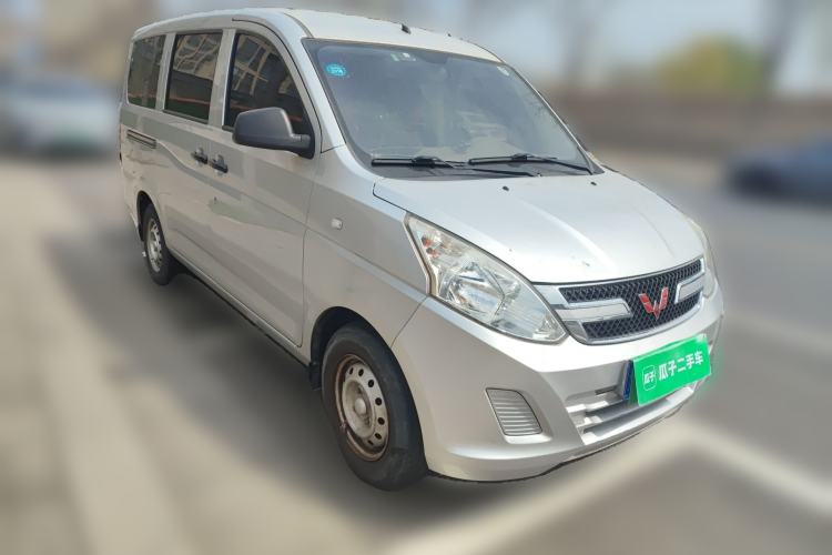 Used Wuling Rongguang V 2018 1.2L Practical Model Front Right 45 Deg