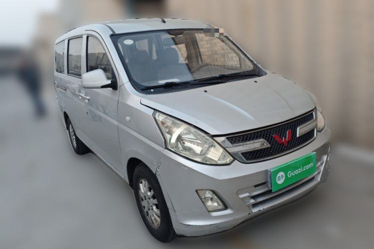 Used Wuling Rongguang V 2018 1.5L Standard Version Front Right 45 Deg