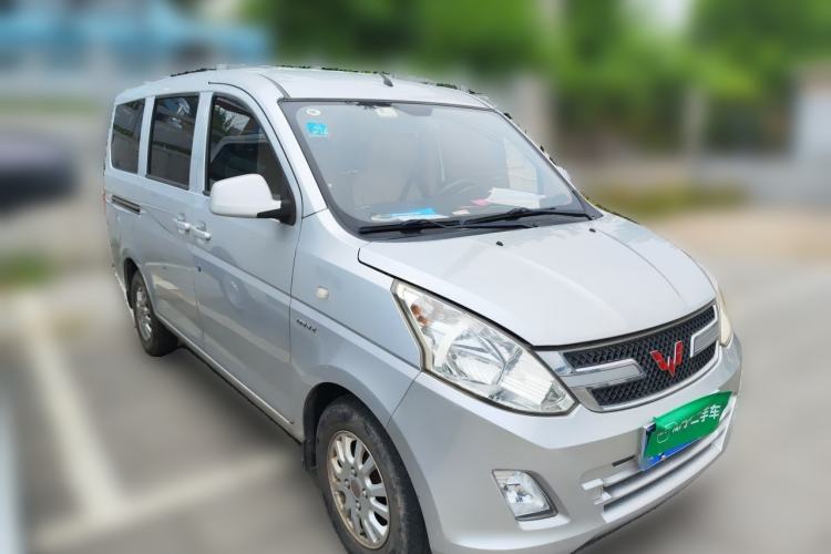 Used Wuling Rongguang V 2018 1.5L Standard Version Front Right 45 Deg