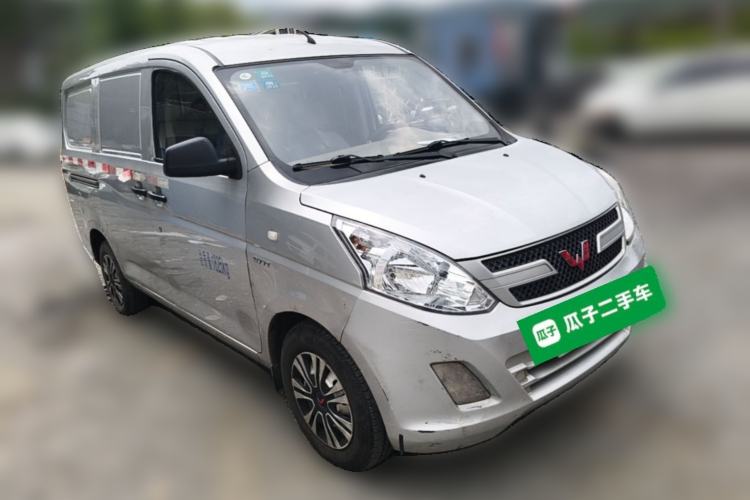 Used Wuling Rongguang V 2018 1.5L Practical Version Front Right 45 Deg