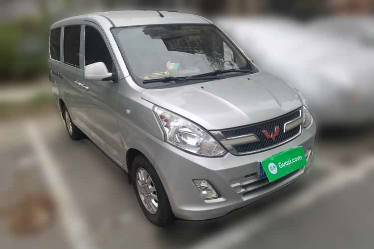 Used Wuling Rongguang V 2018 1.5L Standard Version Front Right 45 Deg