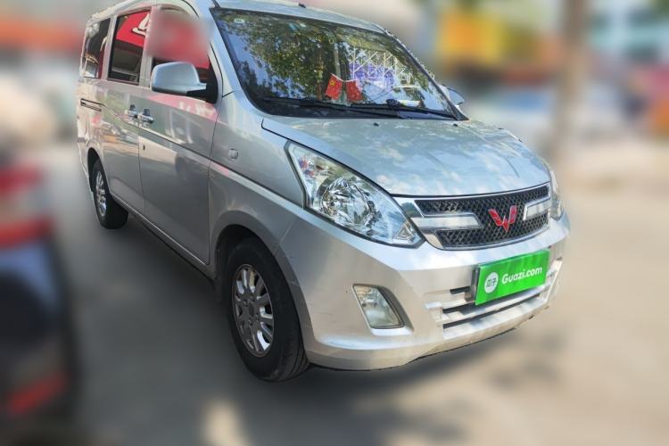 Used Wuling Rongguang V 2018 1.5L Standard Version Front Right 45 Deg